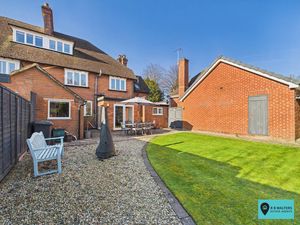 Rear Aspect - click for photo gallery